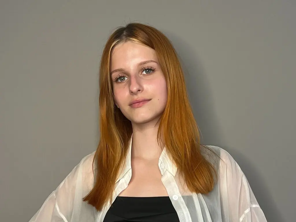 Join AinsleyChubb’s Live Webcam Show