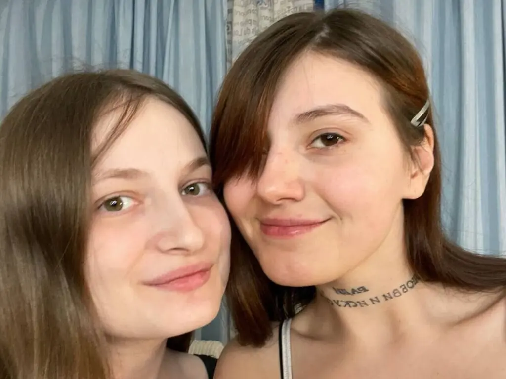 Join AlthenaAndBritt’s Live Webcam Show