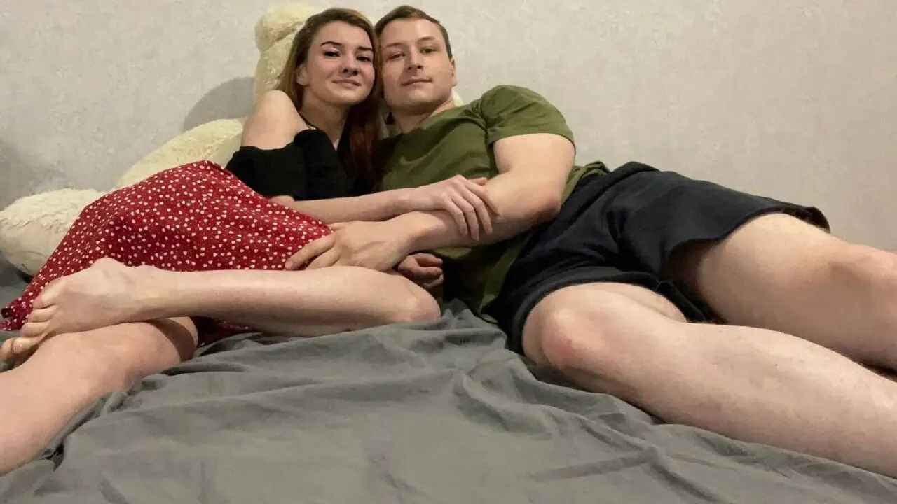 Join AnitaSwans’s Live Webcam Show