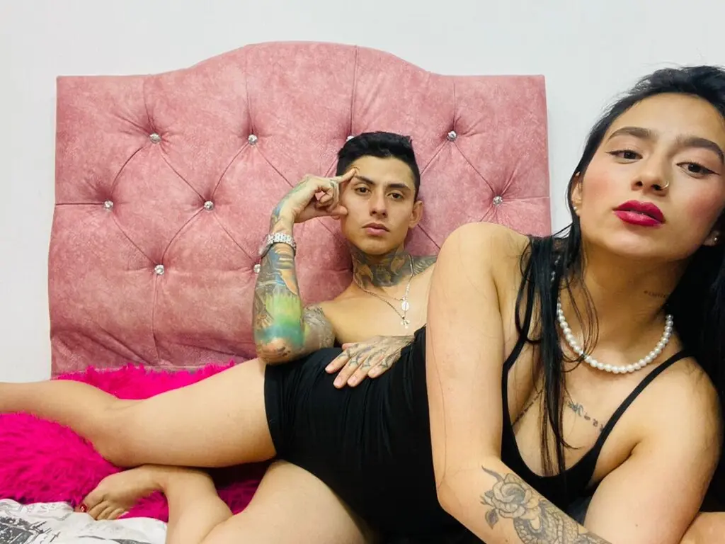 Join AronAndAngelina’s Live Webcam Show