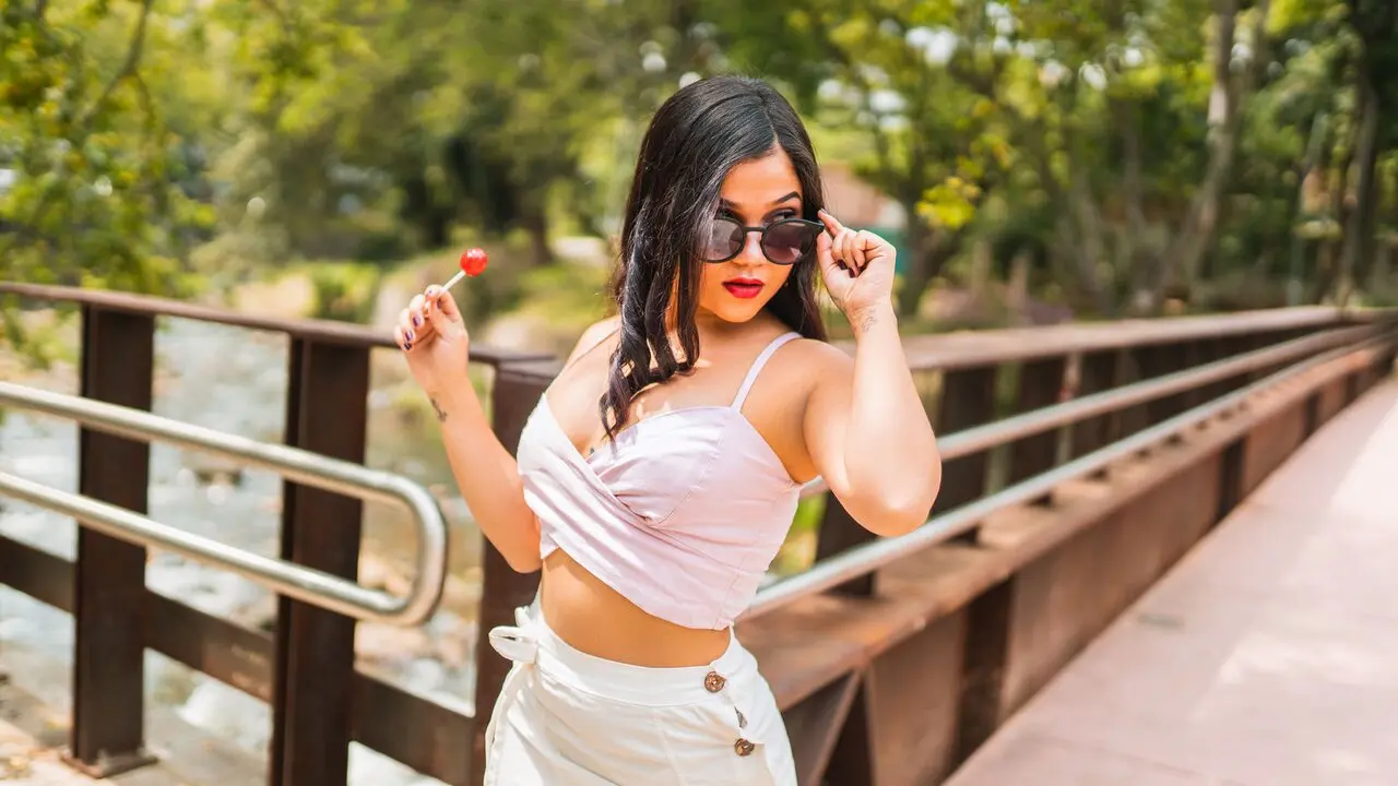 Join BlakeTurner’s Live Webcam Show