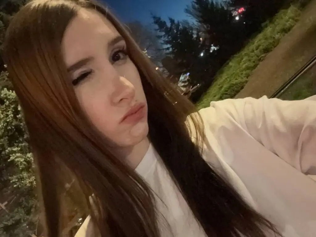 Join BlytheAtlee’s Live Webcam Show