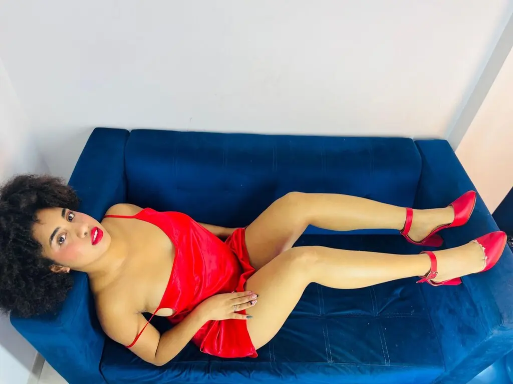 Join CataleyaGuerrero’s Live Webcam Show