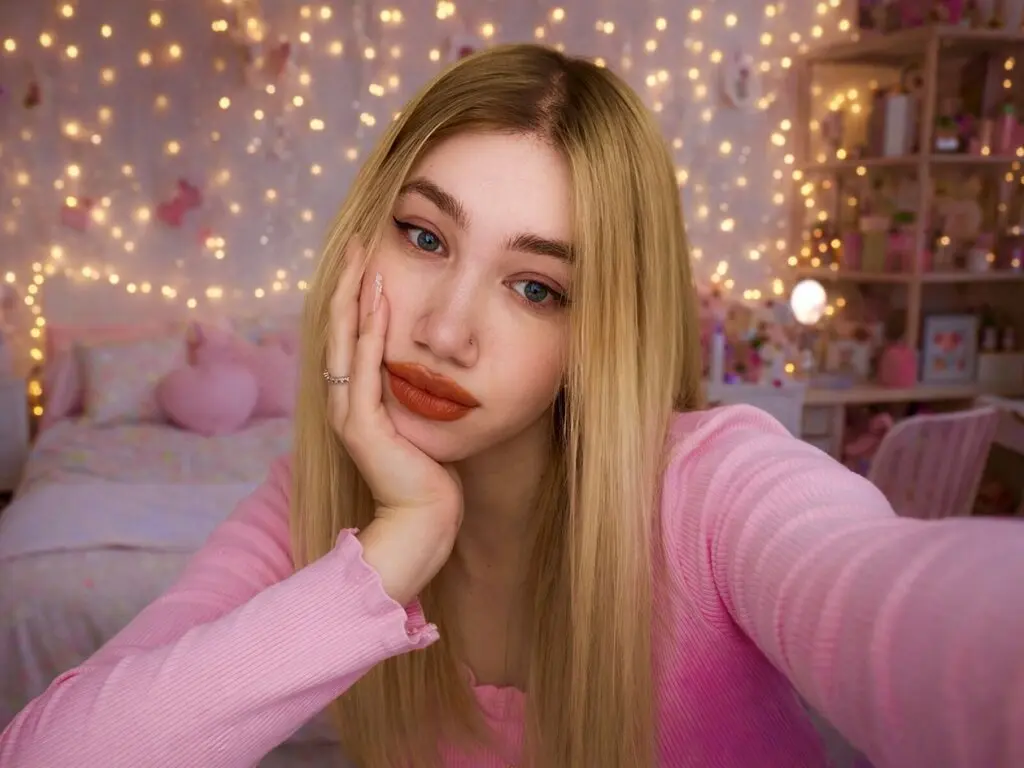 Join DaniellaPick’s Live Webcam Show