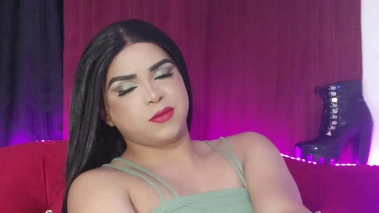 Join DannaRashel’s Live Webcam Show