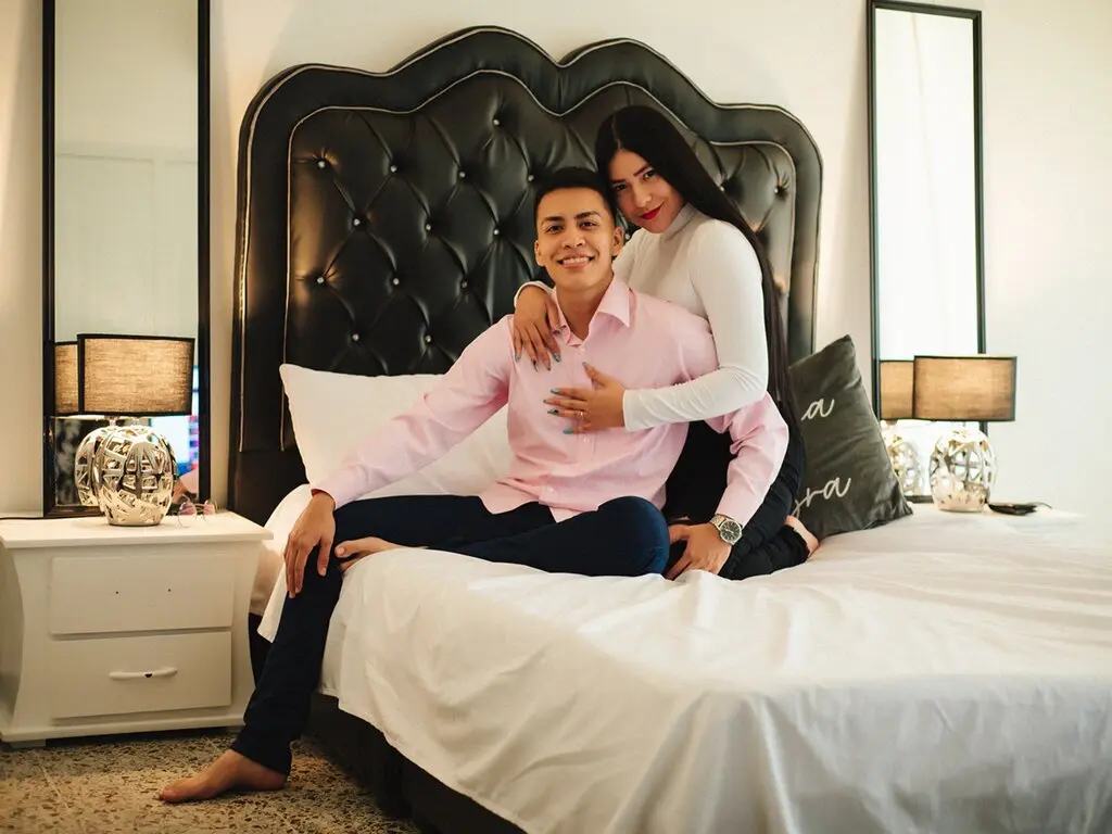 Join DannyAndGaby’s Live Webcam Show