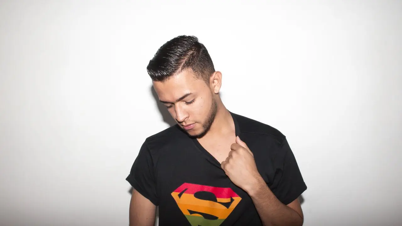 Join danielsaenz’s Live Webcam Show
