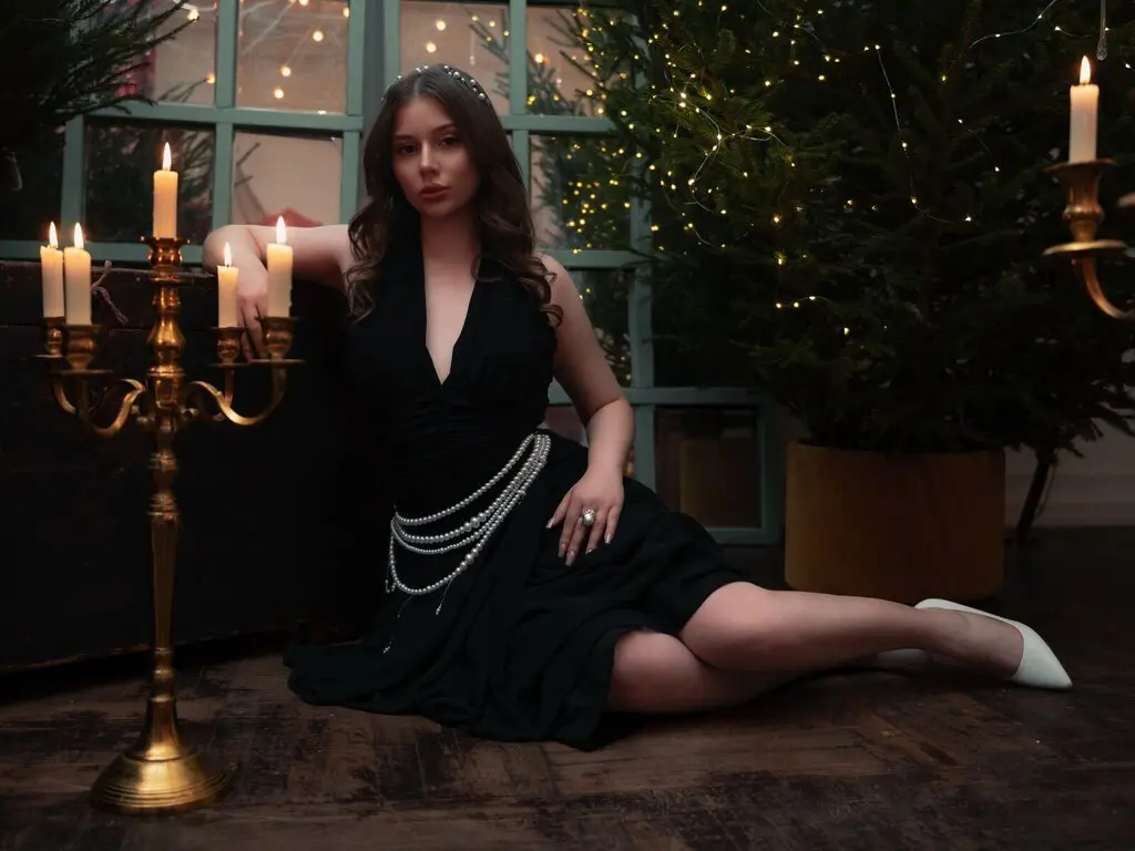 Join DianaVert’s Live Webcam Show