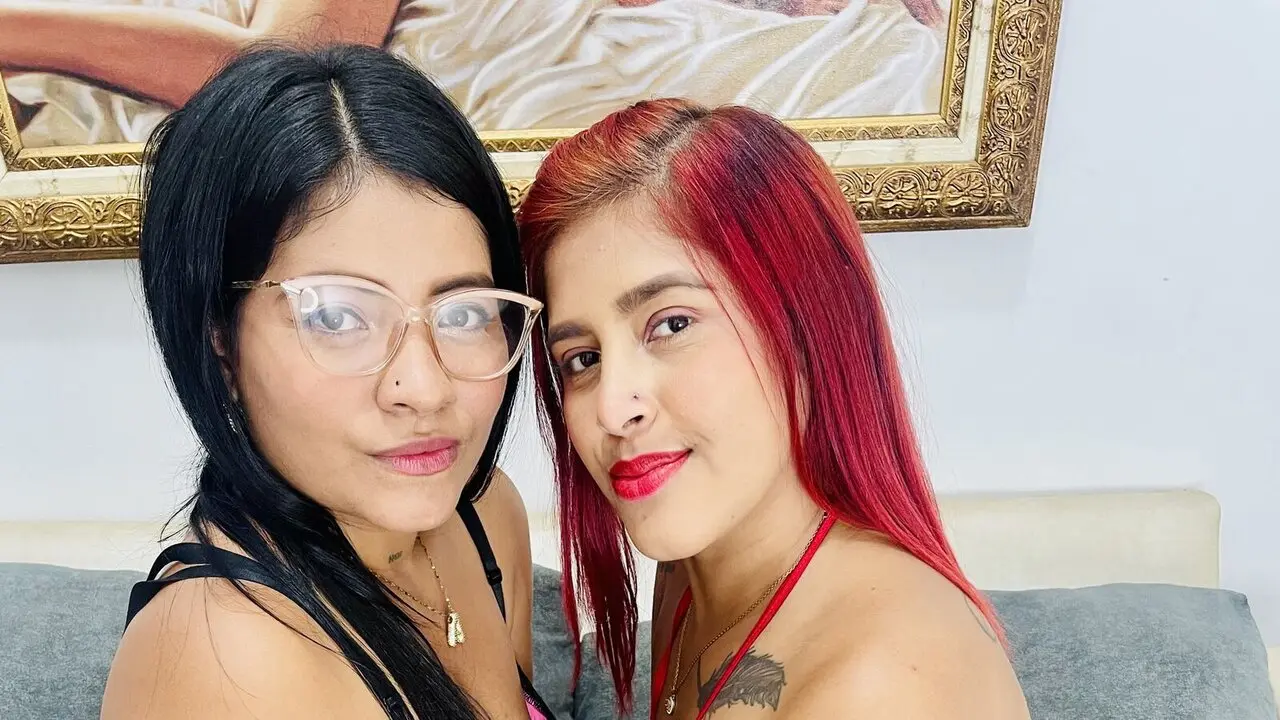 Join DiannaAndSophi’s Live Webcam Show