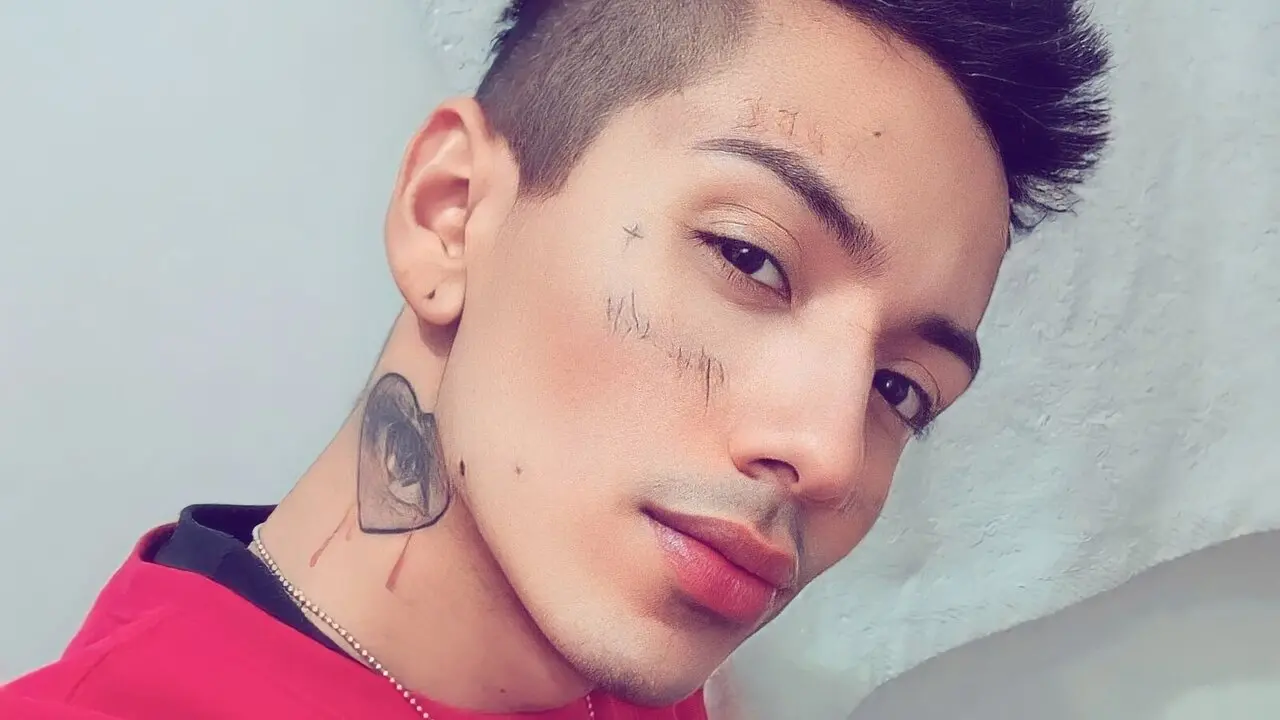 Join DylandStars’s Live Webcam Show