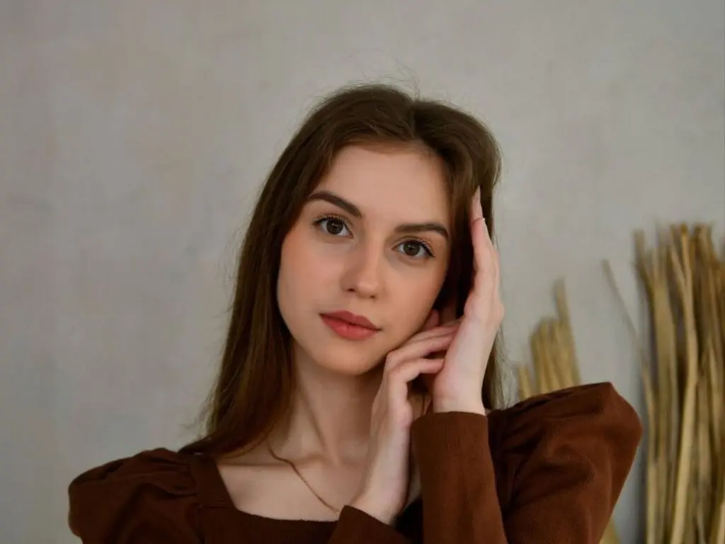 Join ElizabethBakers’s Live Webcam Show