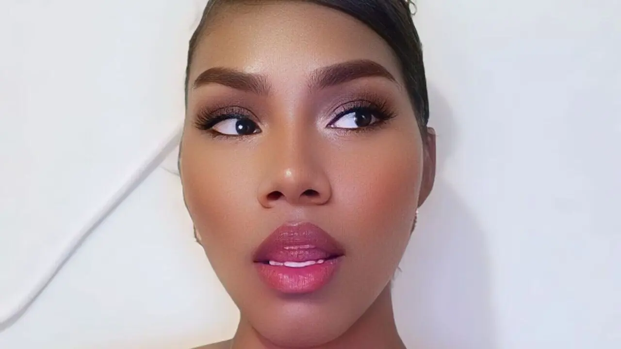 Join EmilyWalther’s Live Webcam Show