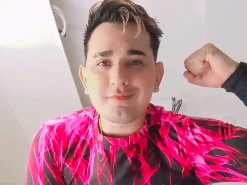Join ErikBrown’s Live Webcam Show