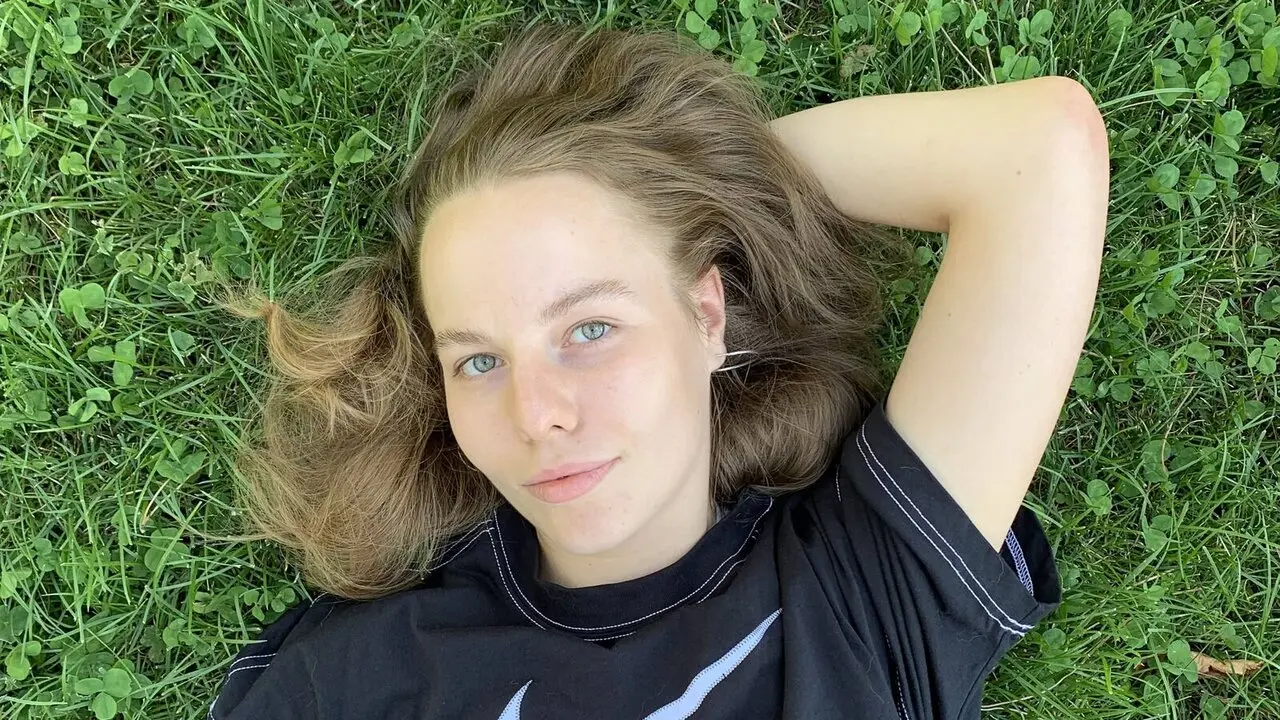 Join EvaGarsson’s Live Webcam Show