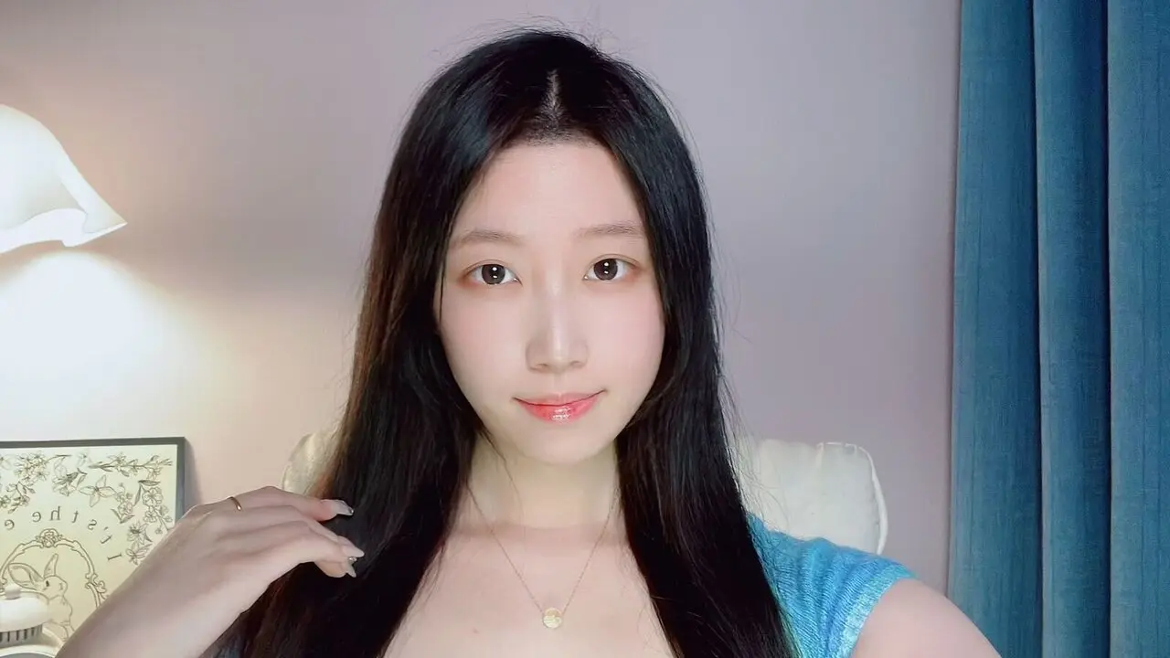Join hongwen’s Live Webcam Show