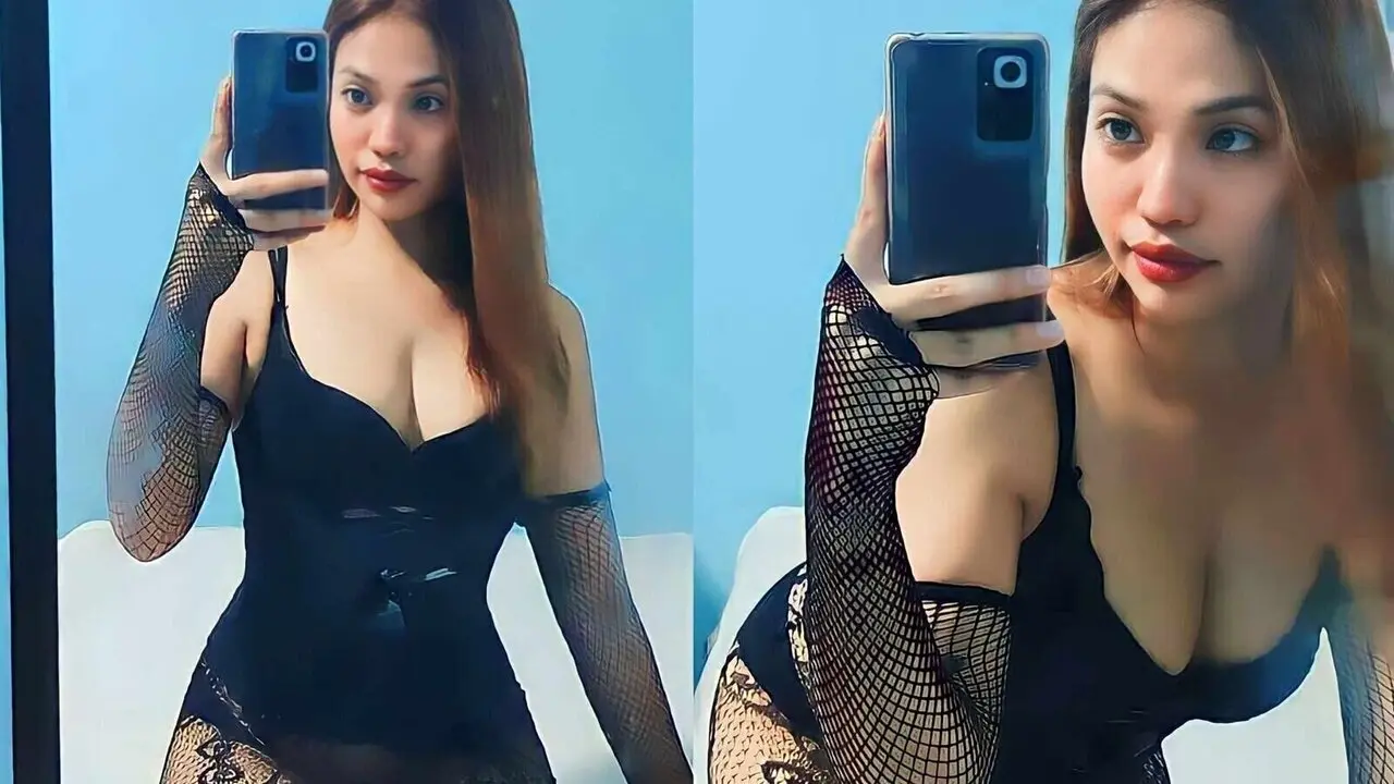 Join IvankaTakahashi’s Live Webcam Show