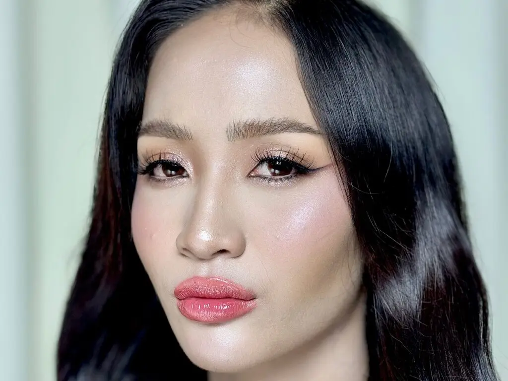 Join IvyTurner’s Live Webcam Show