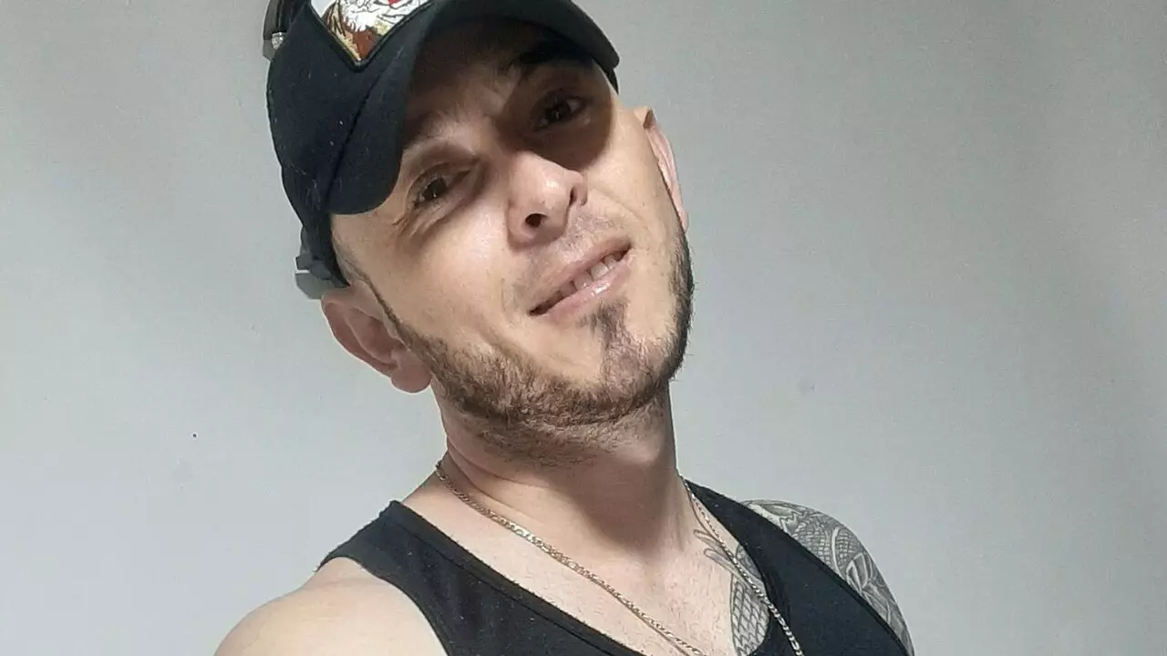 Join JeremyTeran’s Live Webcam Show