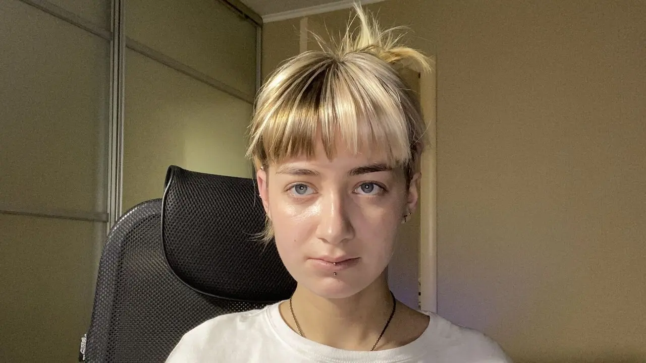 Join JosephineSchade’s Live Webcam Show