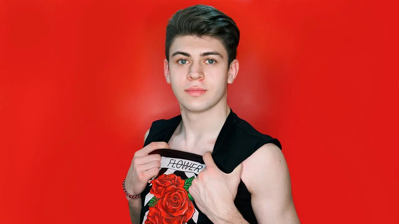 Join JoshuaRead’s Live Webcam Show