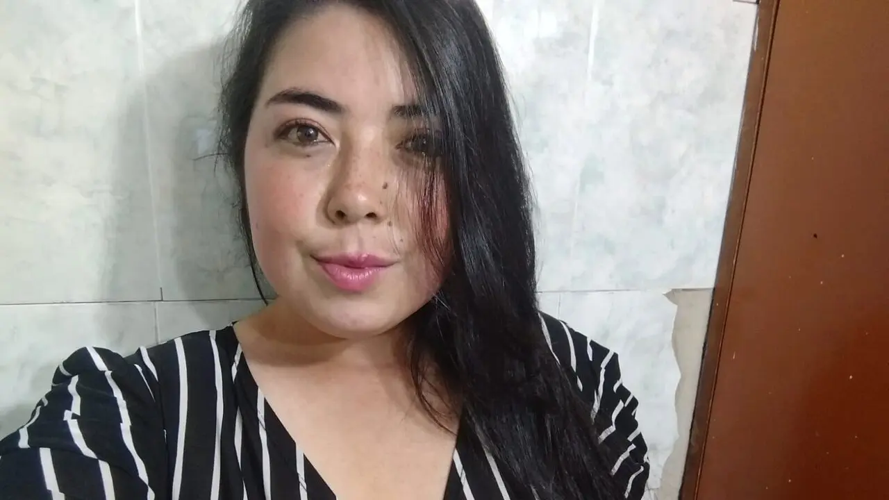 Join KathyBlackwell’s Live Webcam Show