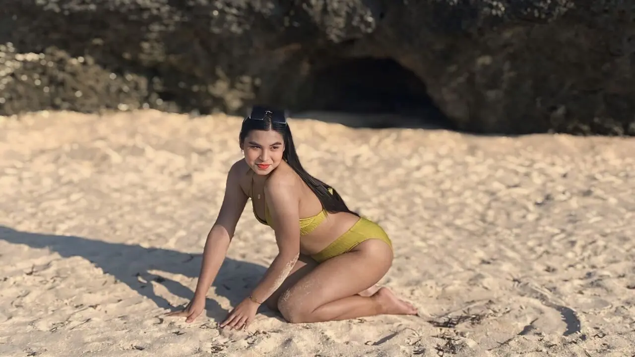 Join KhayIngrid’s Live Webcam Show