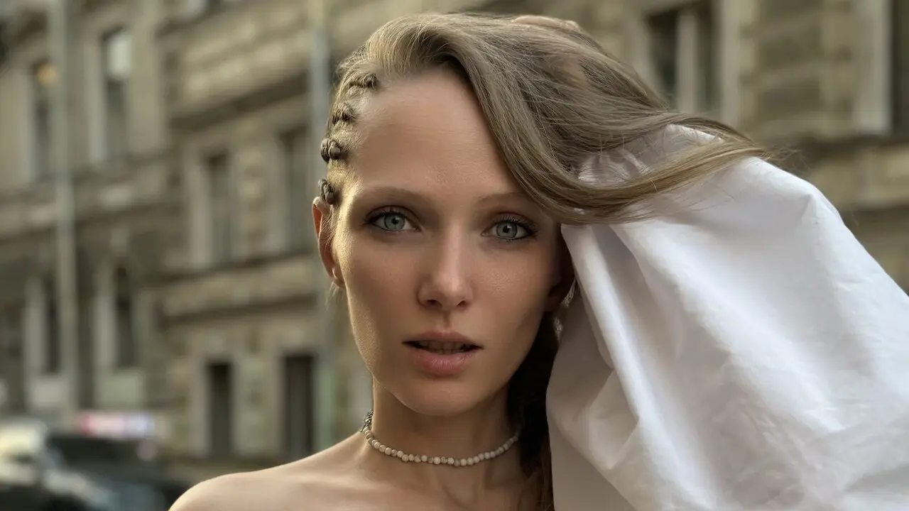 Join LanaBlaic’s Live Webcam Show