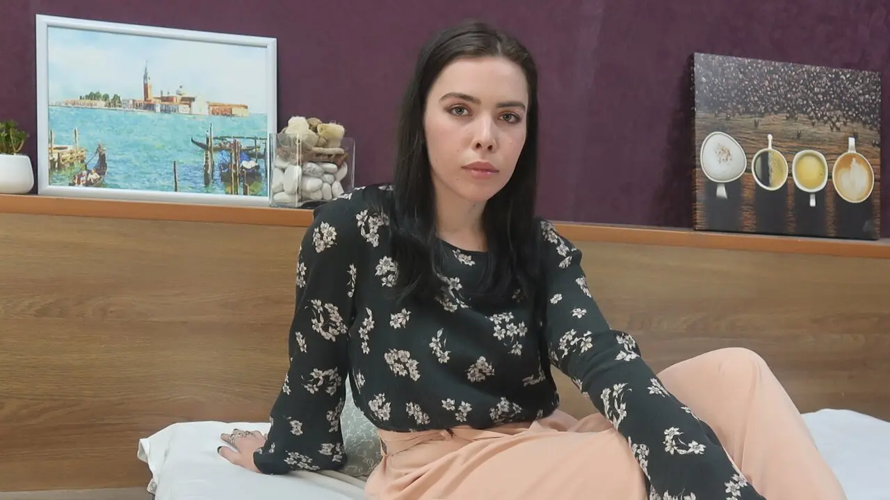 Join LanaDeemer’s Live Webcam Show