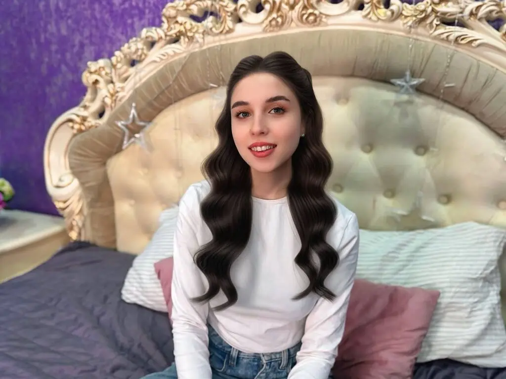 Join LanaPirce’s Live Webcam Show