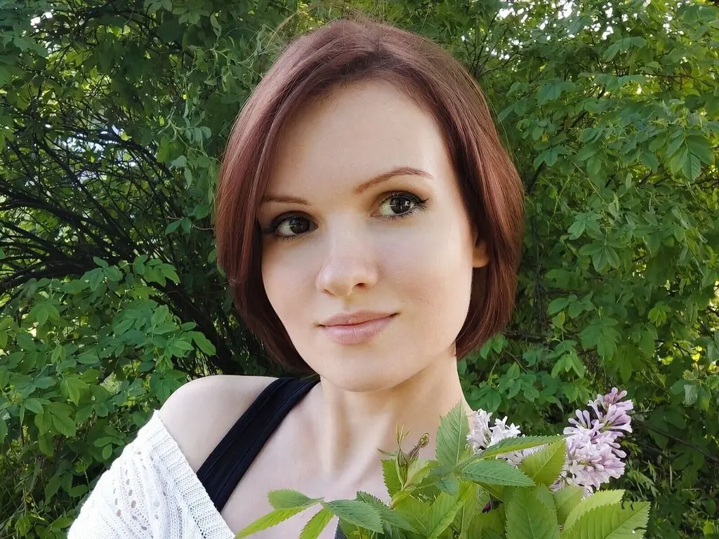 Join LiTisa’s Live Webcam Show