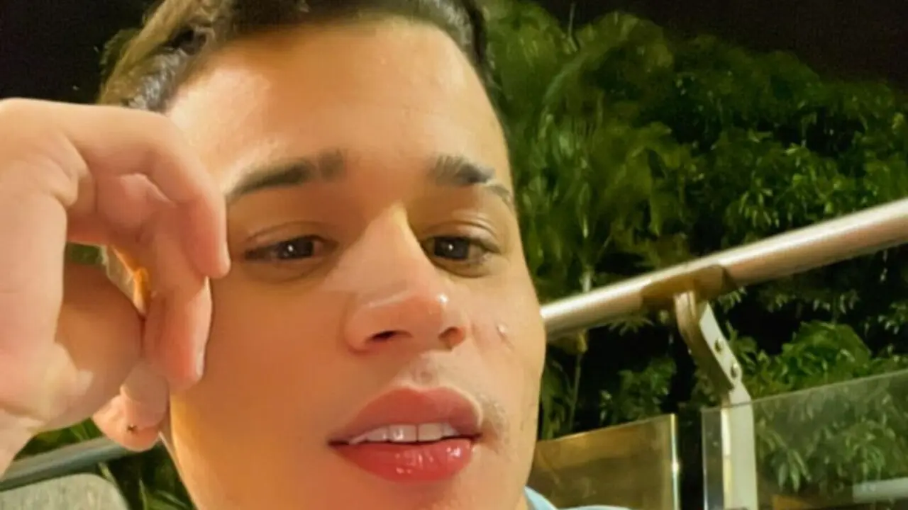 Join LiamBruce’s Live Webcam Show