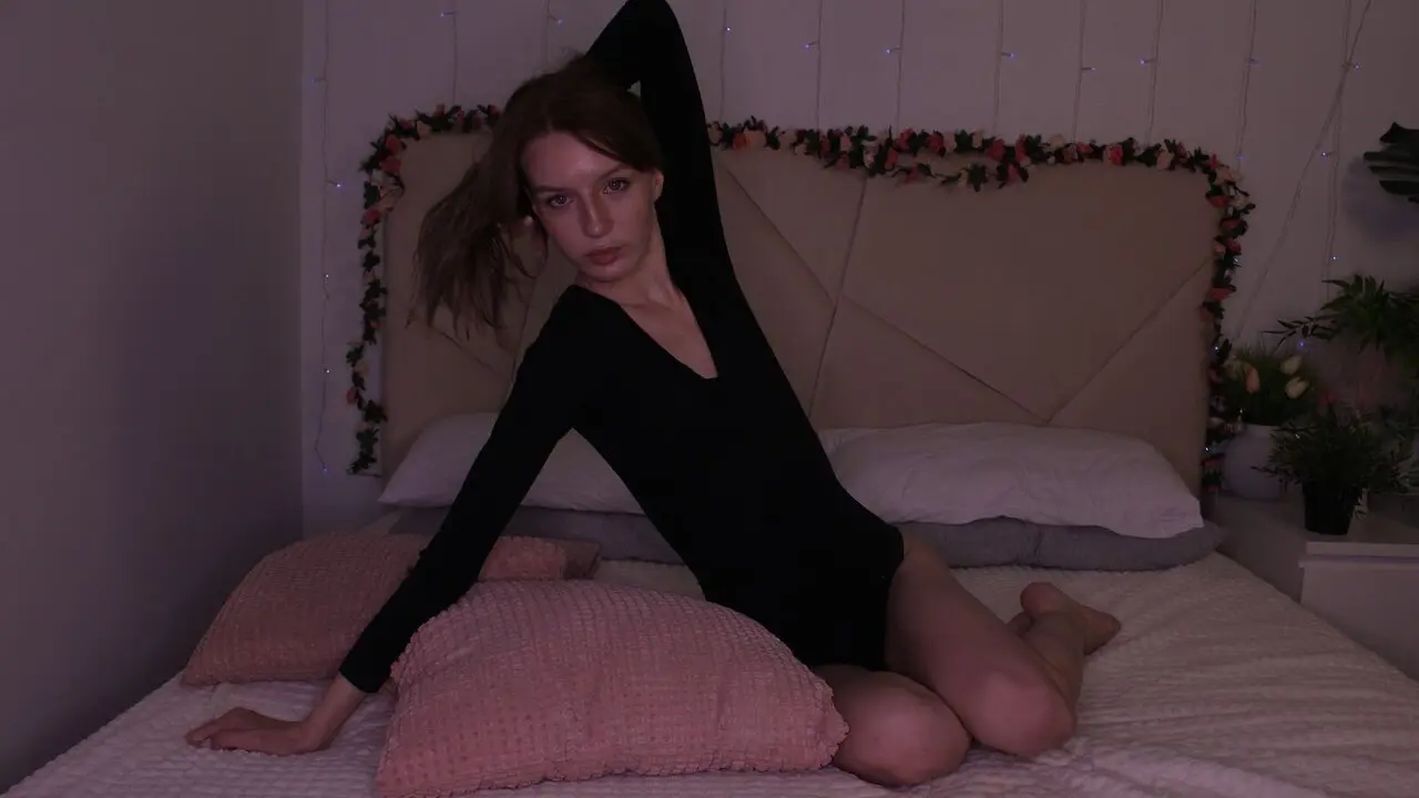 Join MargoWolfs’s Live Webcam Show