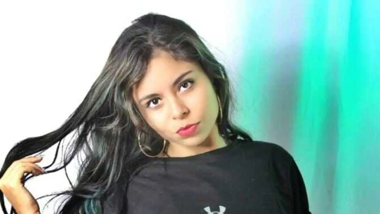 Join MarianitaSaenz’s Live Webcam Show