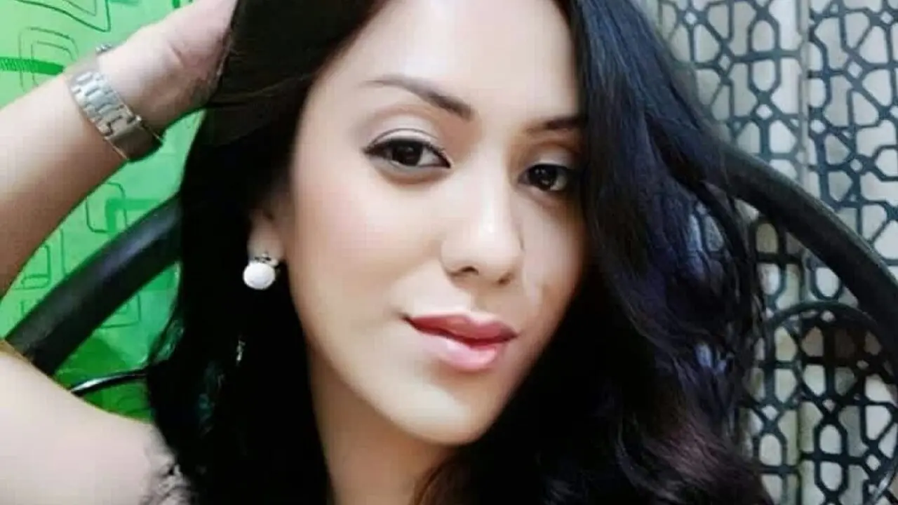 Join MaritesMusang’s Live Webcam Show