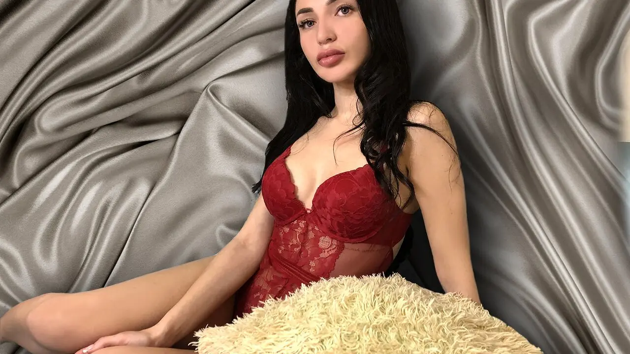 Join MarySin’s Live Webcam Show