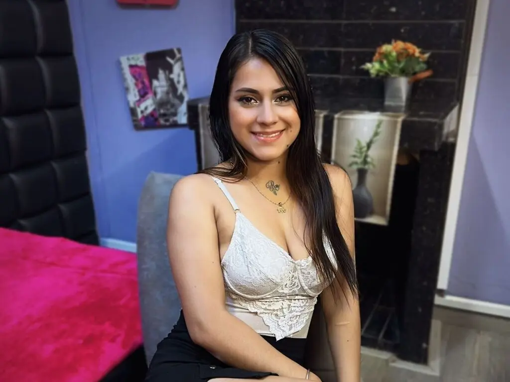 Join MeganCold’s Live Webcam Show