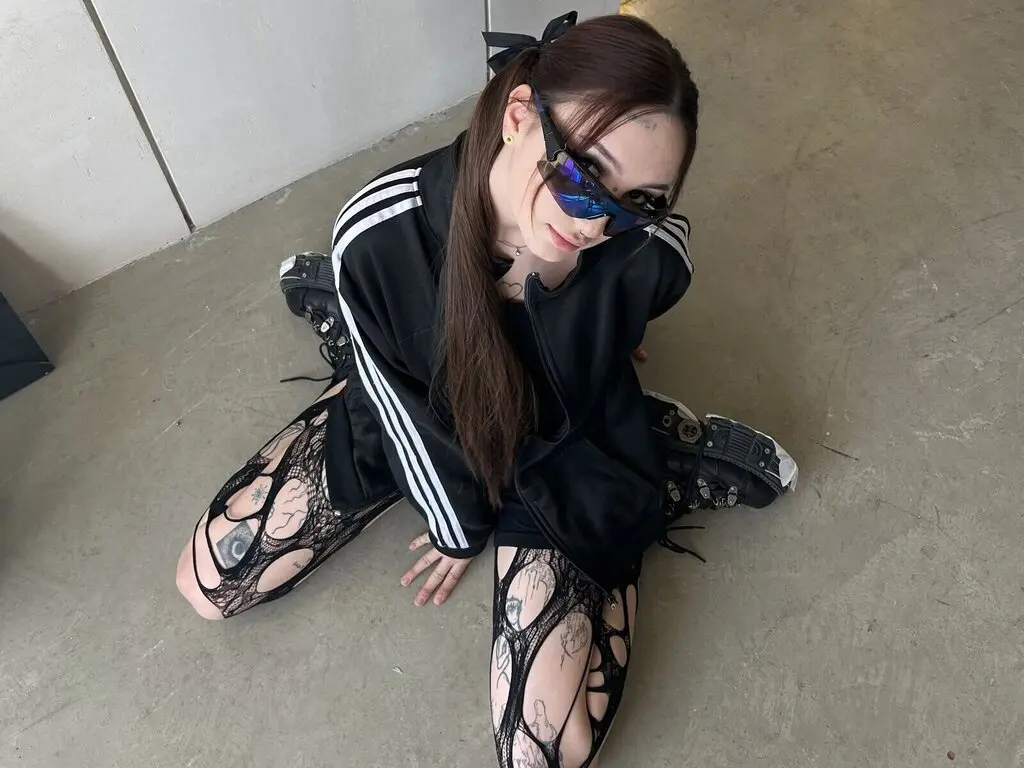 Join MeghanClarkston’s Live Webcam Show