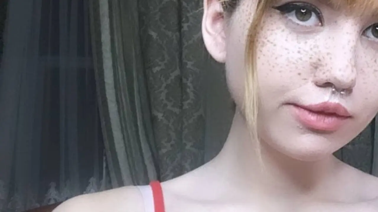 Join MelissaRice’s Live Webcam Show