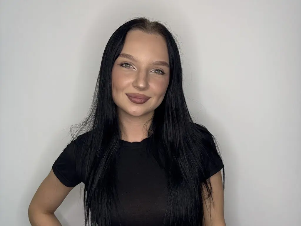 Join MerciaHey’s Live Webcam Show