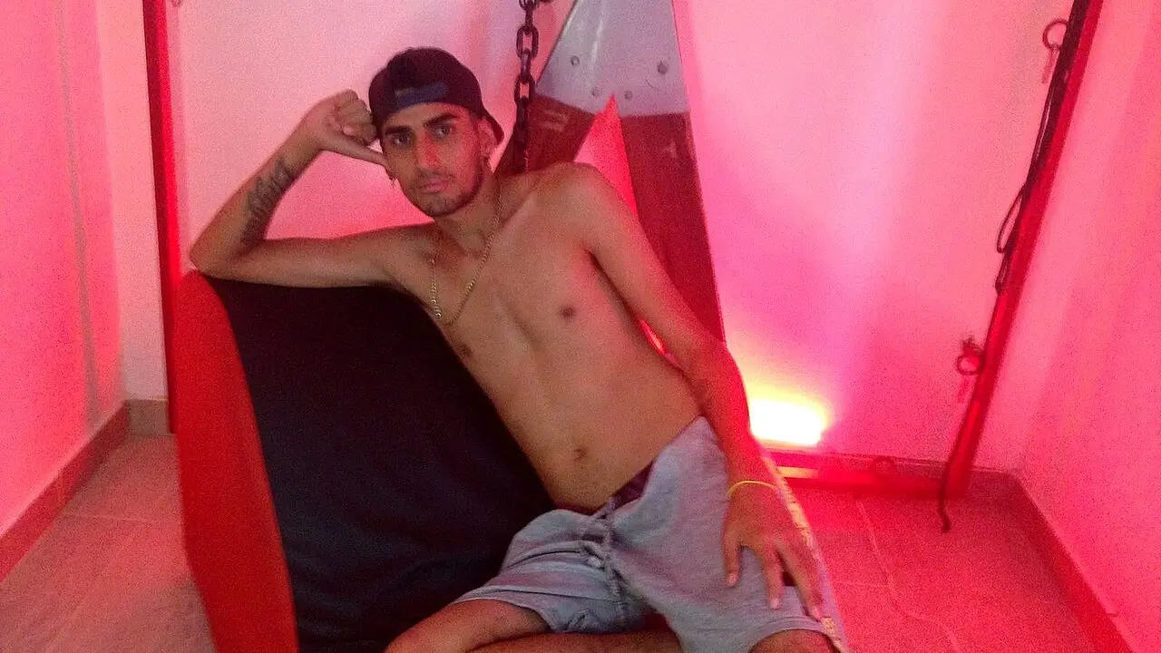Join MichaelStevem’s Live Webcam Show