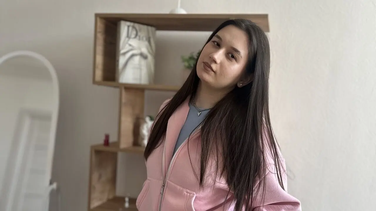 Join OraEves’s Live Webcam Show