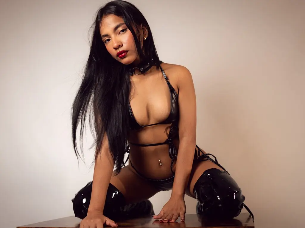 Join ParisFortich’s Live Webcam Show