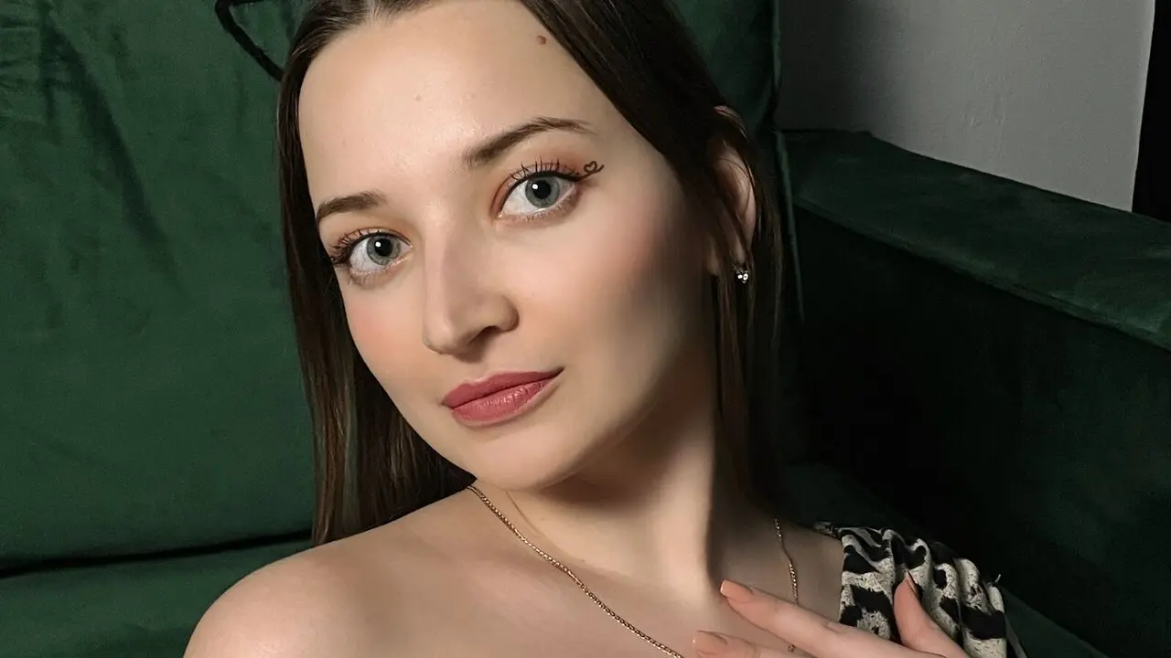 Join RebeccaWelles’s Live Webcam Show