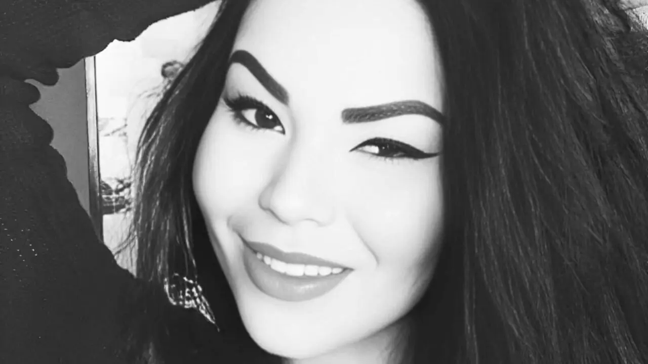 Join SabinaSalieva’s Live Webcam Show