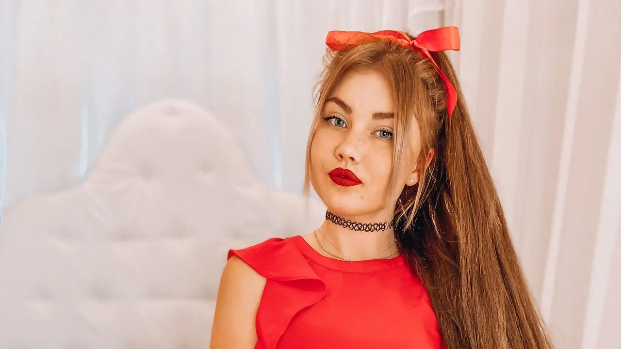 Join SandraDavies’s Live Webcam Show