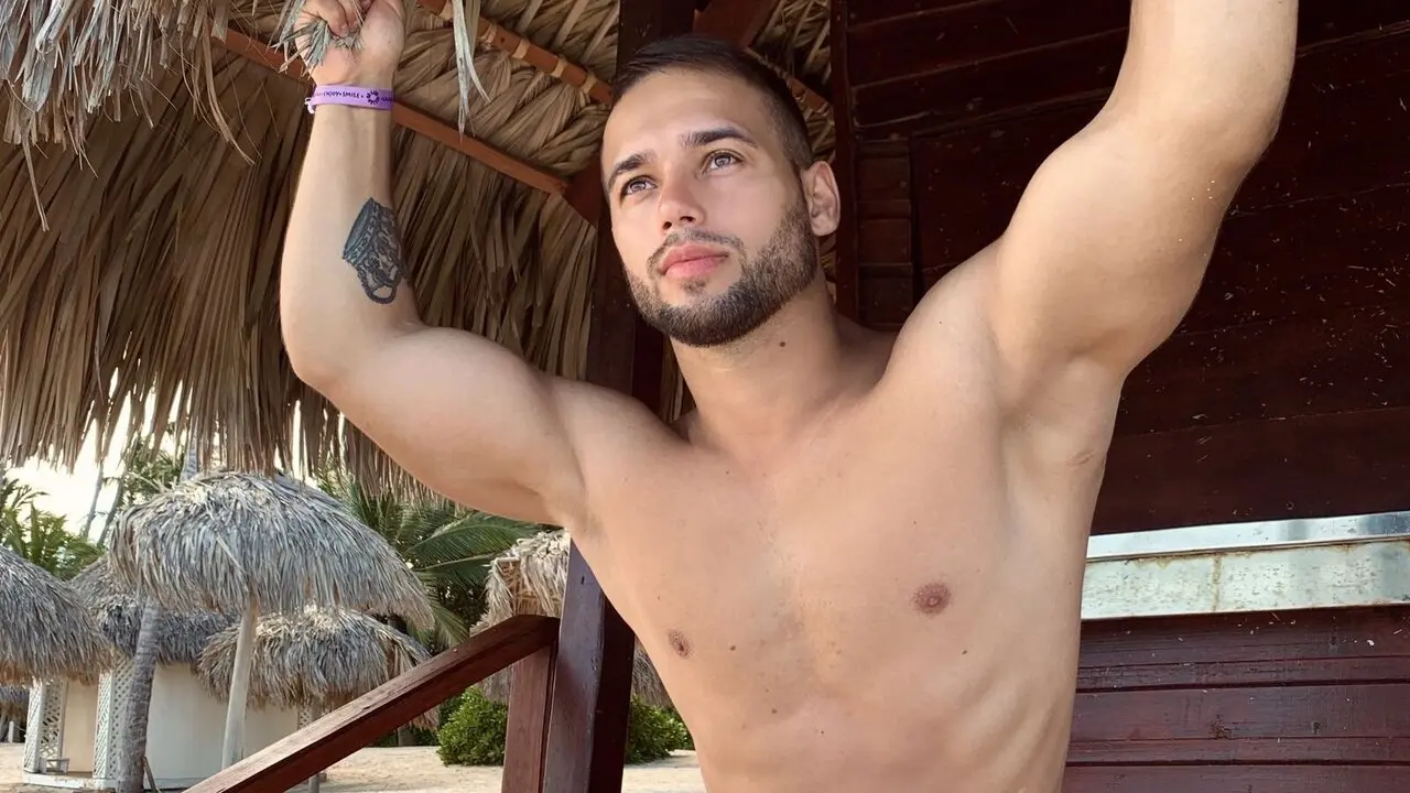 Join SandroGrey’s Live Webcam Show