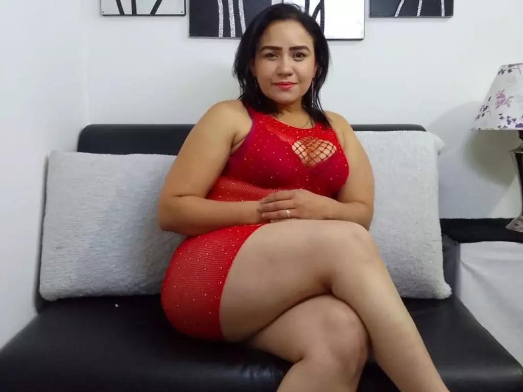 Join ShanthalBruce’s Live Webcam Show