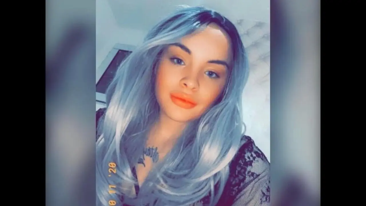 Join SlimChloe’s Live Webcam Show