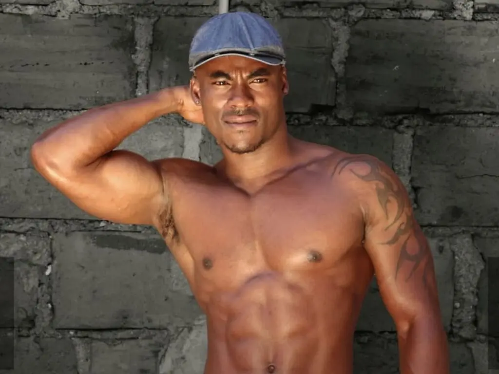 Join StevenAlba’s Live Webcam Show