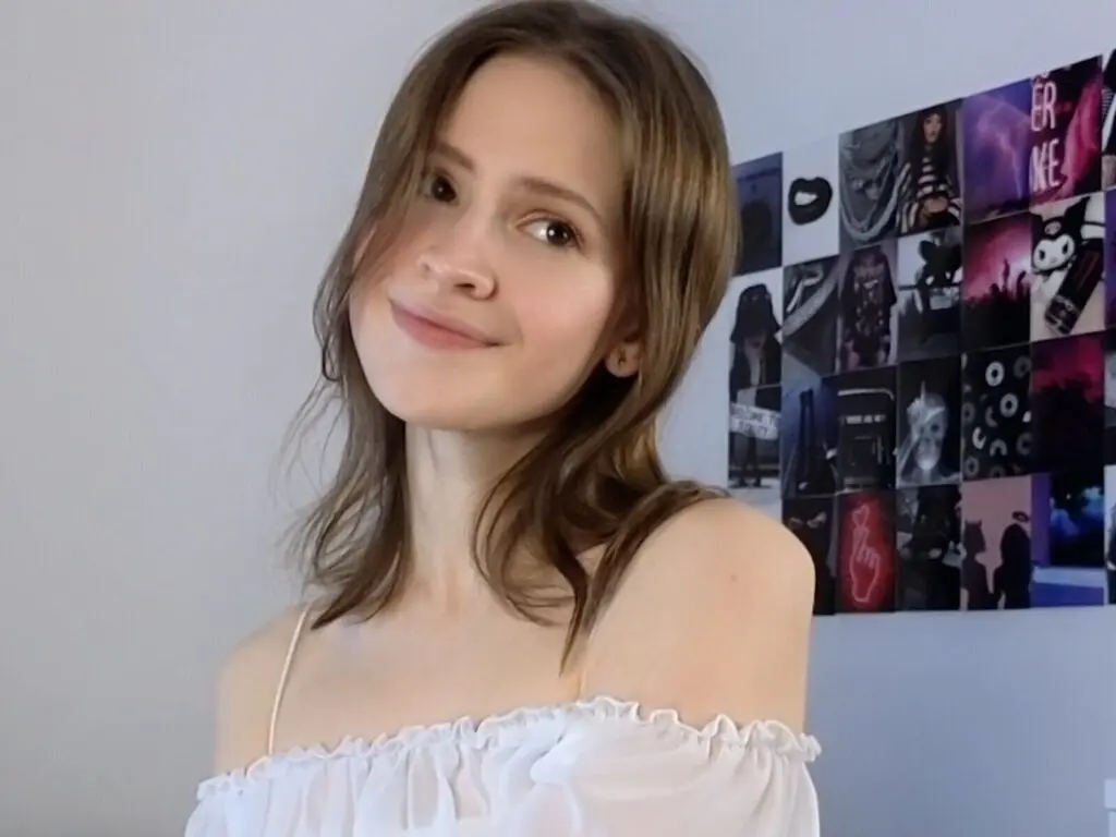 Join TaiteBeldon’s Live Webcam Show
